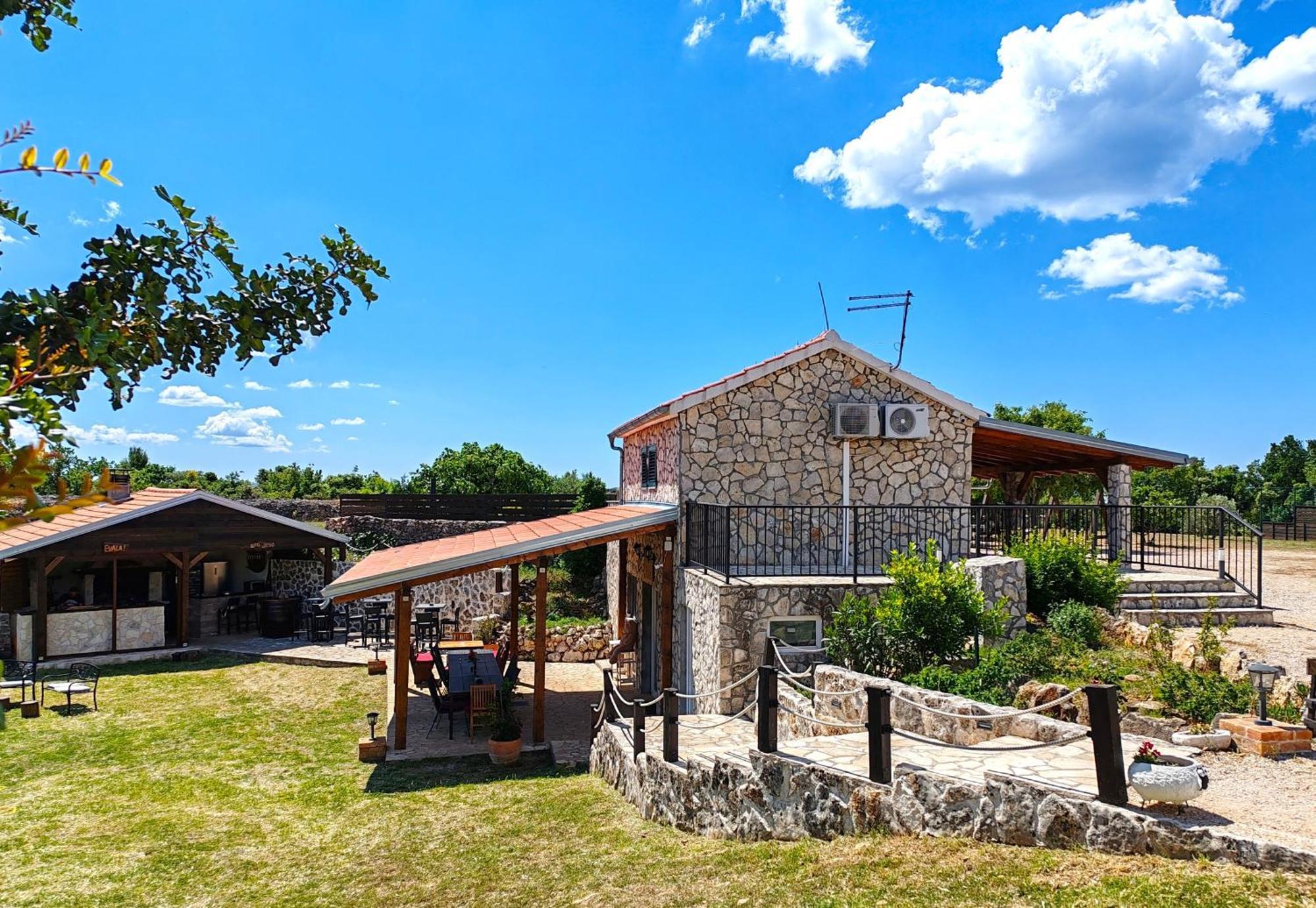 Holiday Home Juli With Jacuzzi Šibenik Exterior foto