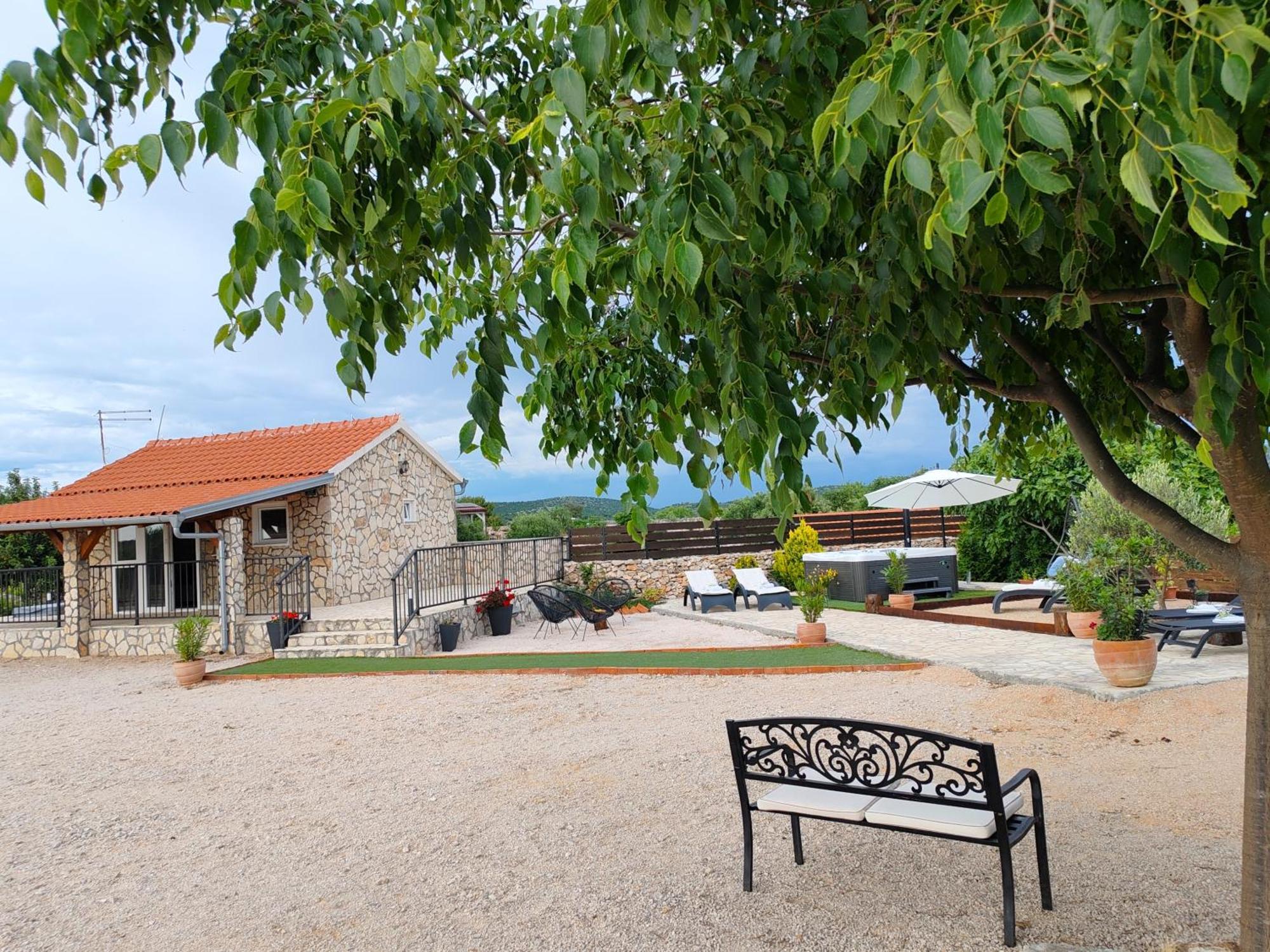 Holiday Home Juli With Jacuzzi Šibenik Exterior foto
